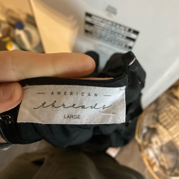 American Threads V Neck Romper - Picture 5 of 5